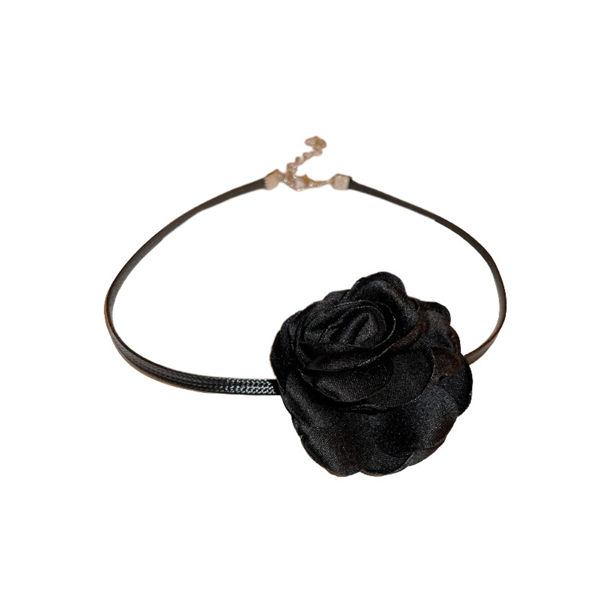 The black rose necklace is light and luxurious（XL230927）